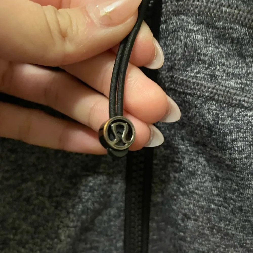 Lululemon Define Jacket - Picture 2 of 4